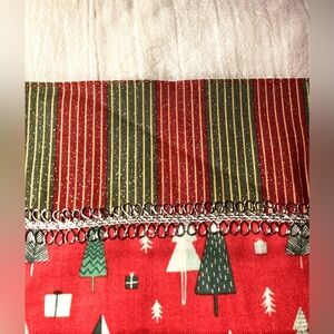 Sandra NEW 2 shiny big Christmas napkins.